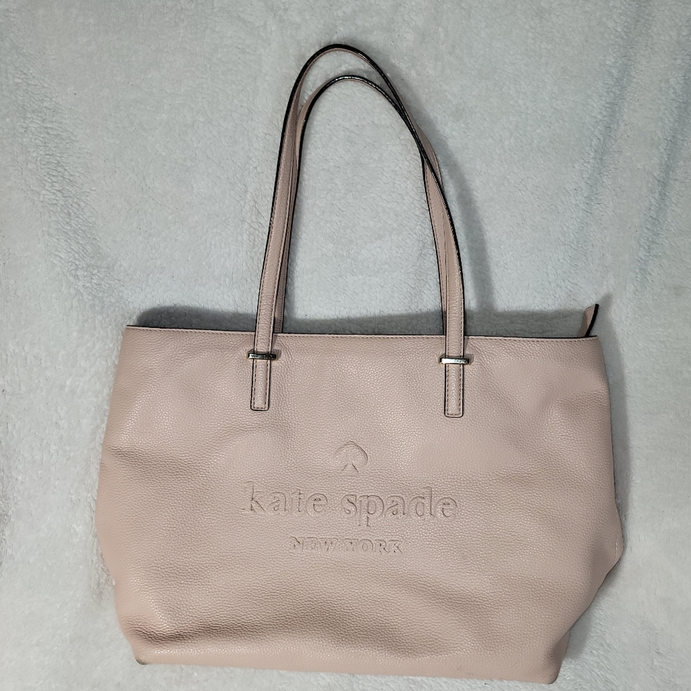 Kate Spade New York Light Pink Larchmont Avenue Logo Penny Tote Bag